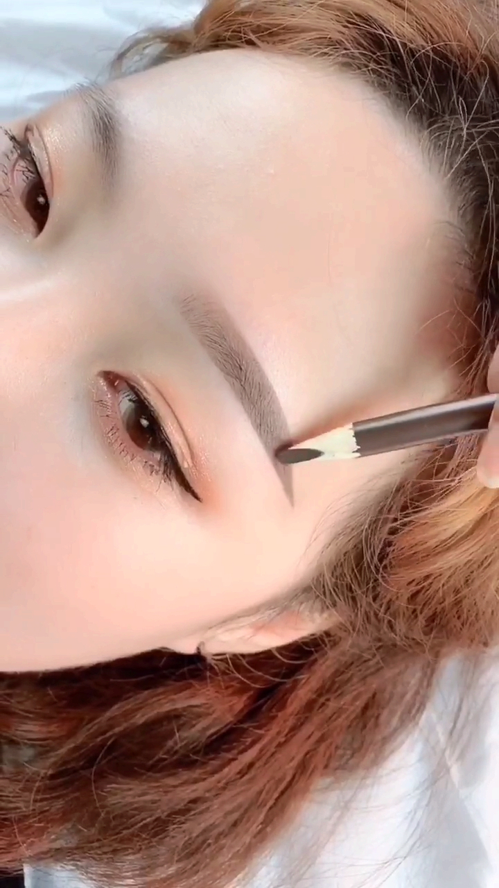 2019年最好看的粉雾眉画法.漂亮