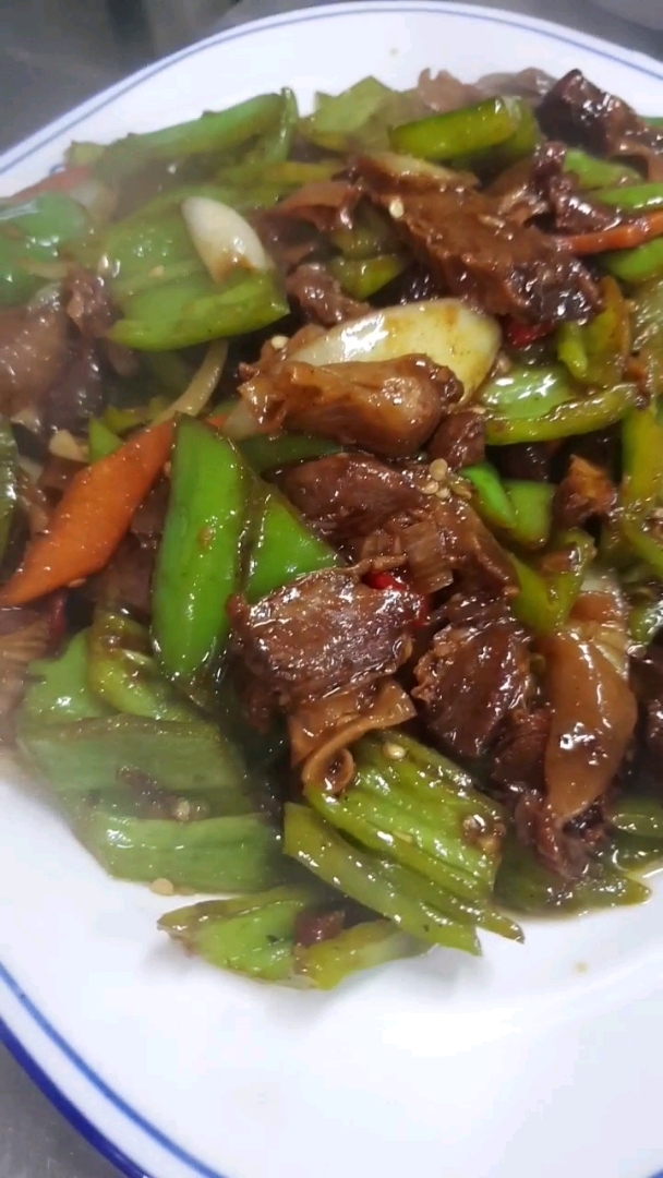 護心肉炒尖椒