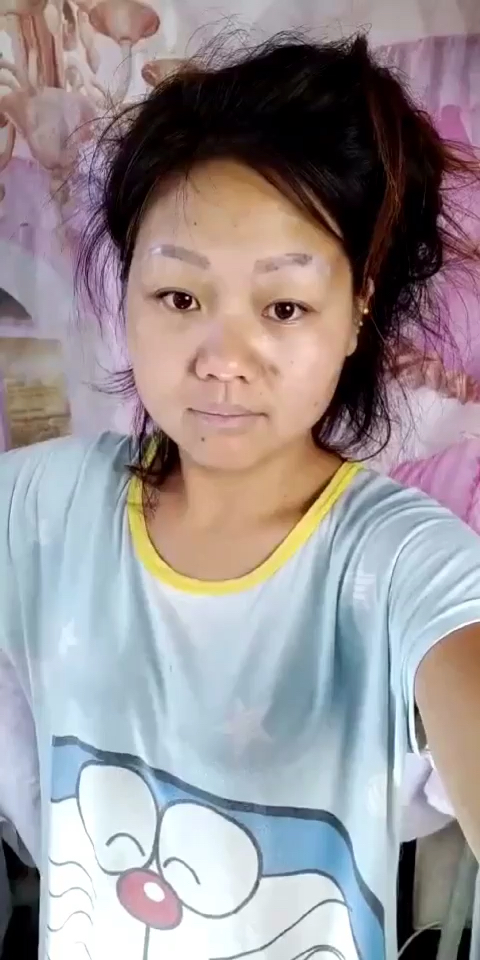 全村最丑女人,化妆后村里的男生都疯狂了