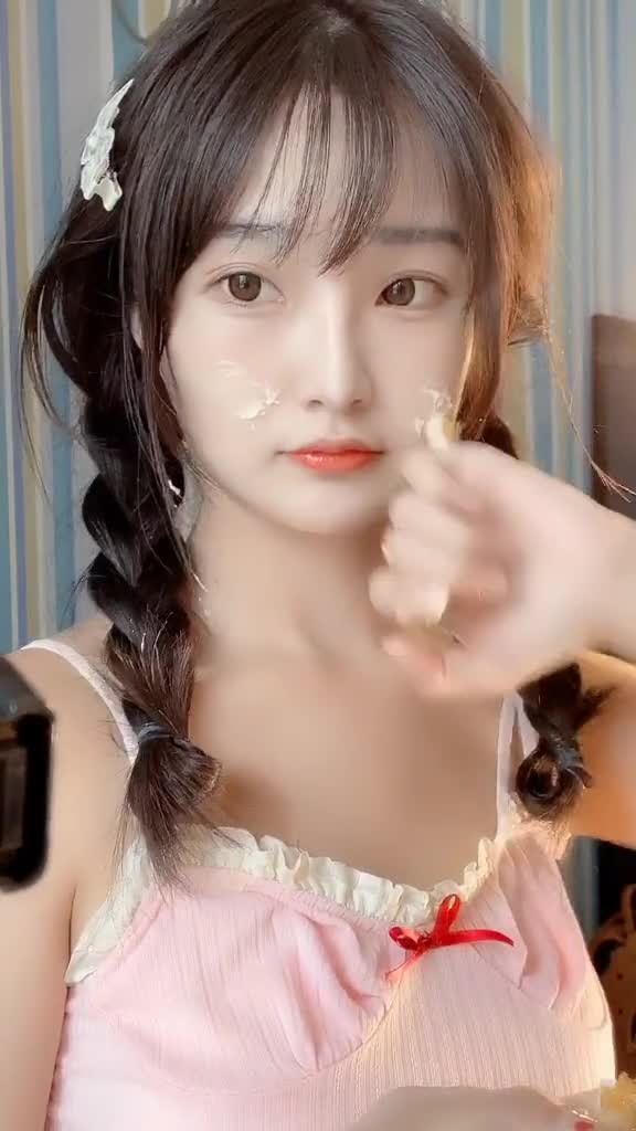 听说这是男生喜欢女生讨厌的绿茶拍照法!是这样操作吗