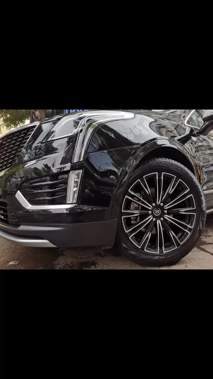 凯迪拉克xt5轮毂轮胎改装升级:25550r20-度小视