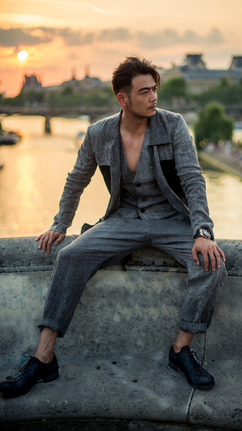 杨烁出场一首《味道》唱得太有味道了,好有男人魅力,心动了!