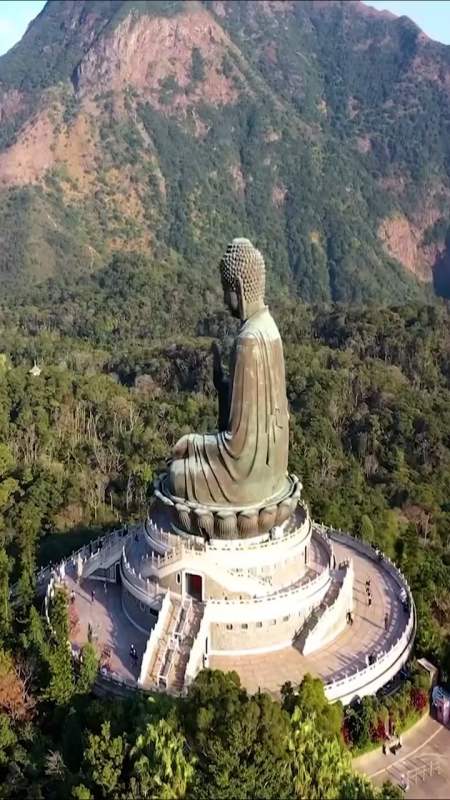 香港大嶼山天壇大佛,釋迦牟尼座像,錫青銅材料,佛像莊嚴穆寧靜祥和-度