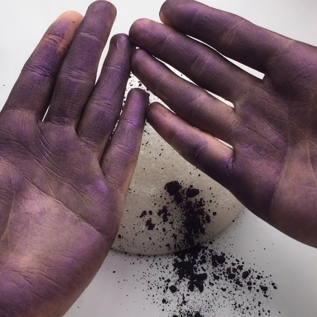 大黑手 太可怕了 进来看看咋回事