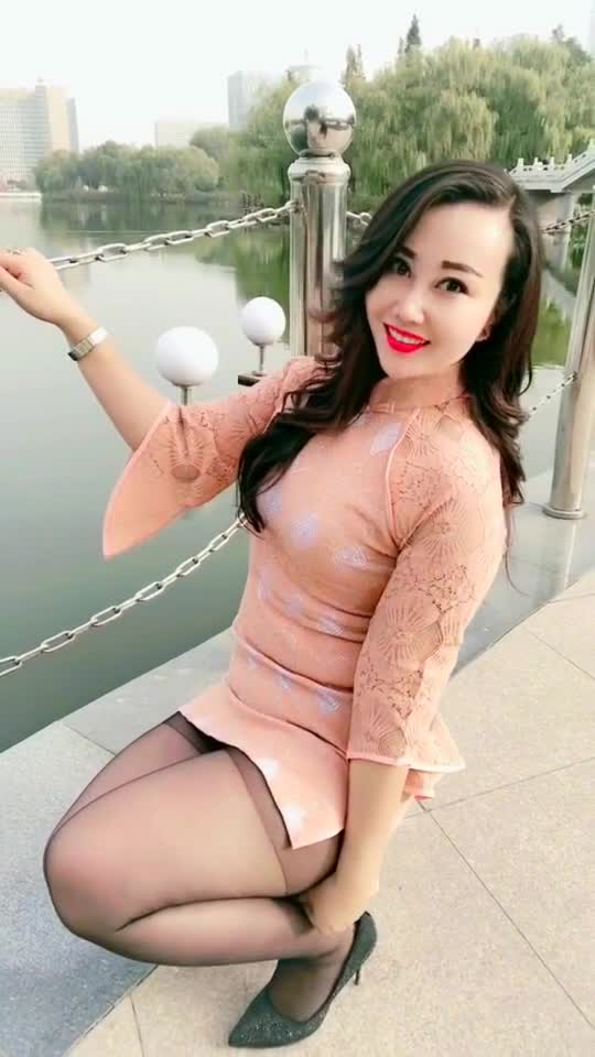 这就是精致打扮大妈的魅力,哦不对,是年轻的漂亮阿姨