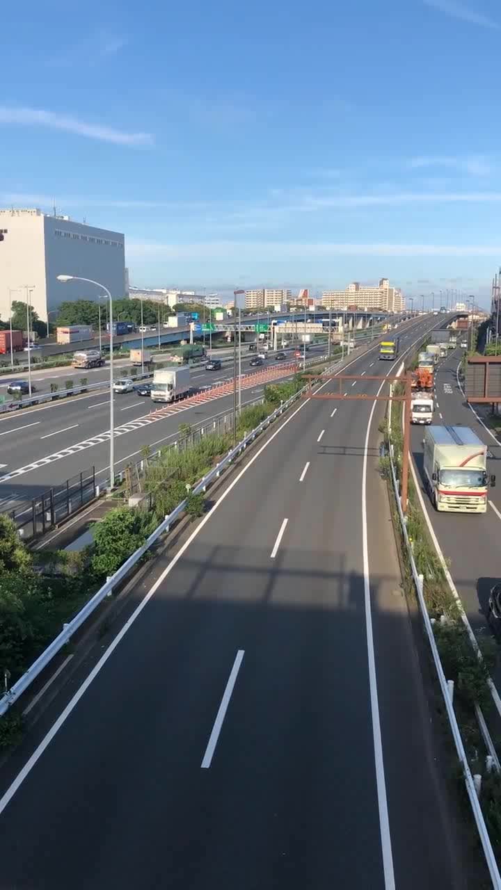 这是日本的公路,真的好漂亮,而且超级干净的城市