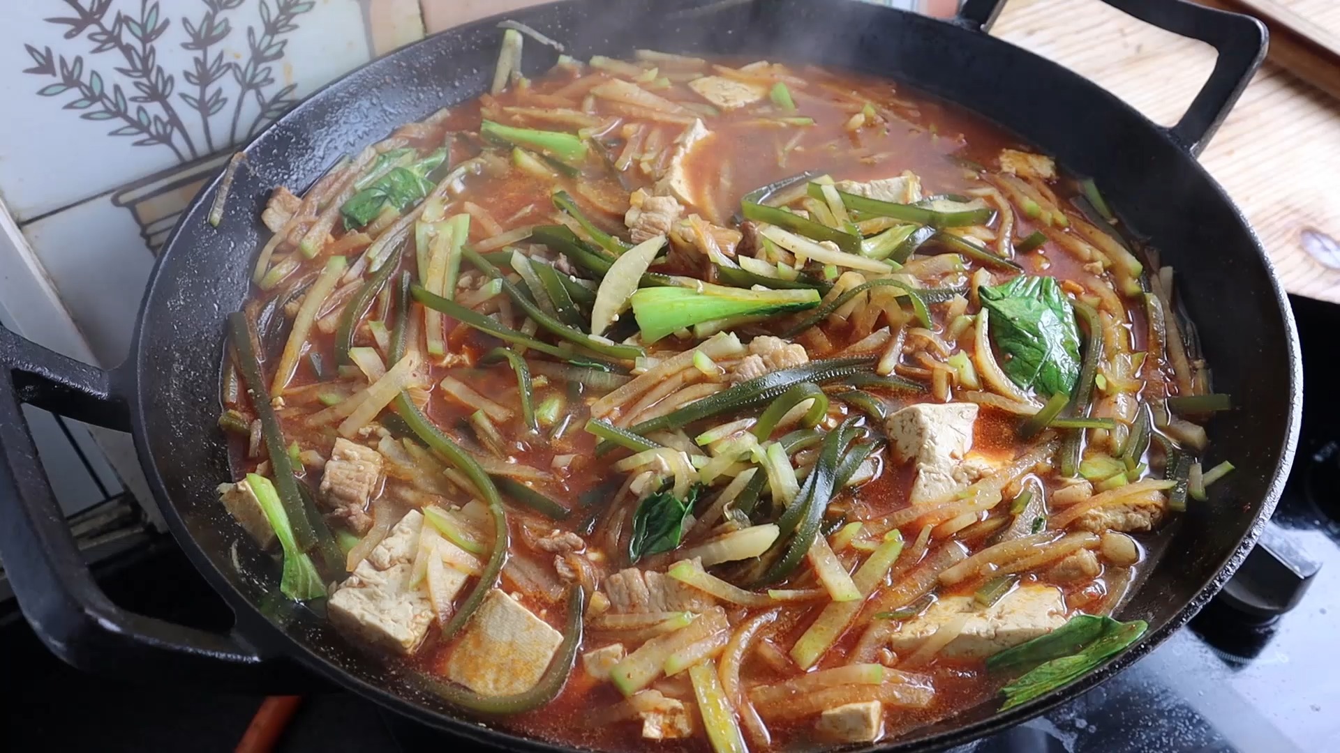 家常大烩菜的做法家里每次都做这么一大锅太香了