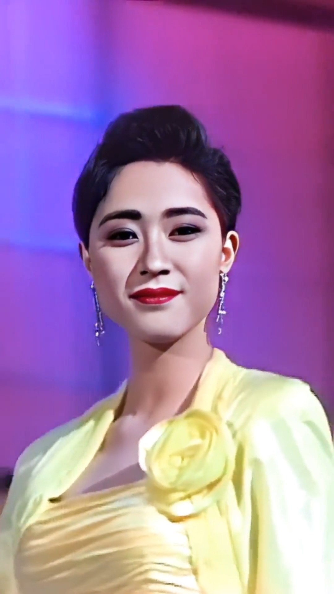 我要上热门#陈法蓉,又酷又飒的龙九!-度小视