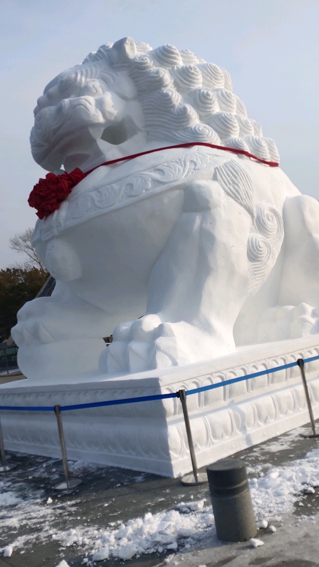 好看吧用雪雕刻的