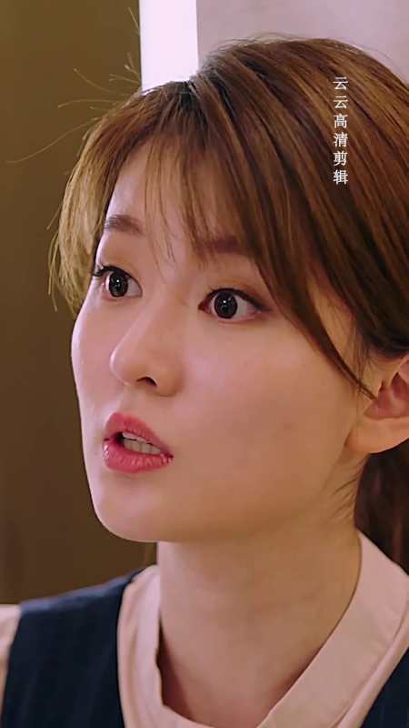 乔欣这礼服驾驭太完美了,身材也太好了吧#小风暴之时间的玫瑰