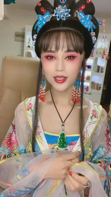 化妆三个小时卸妆30秒只为换来您三秒钟的赏心悦目妆前妆后您喜欢哪个