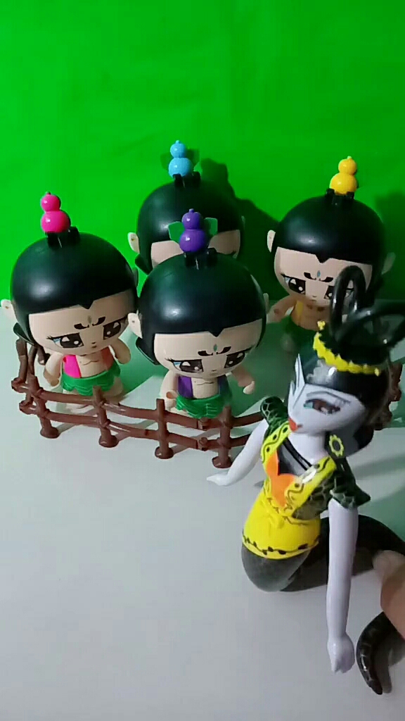 蛇精怎么抓了葫芦娃又给放了