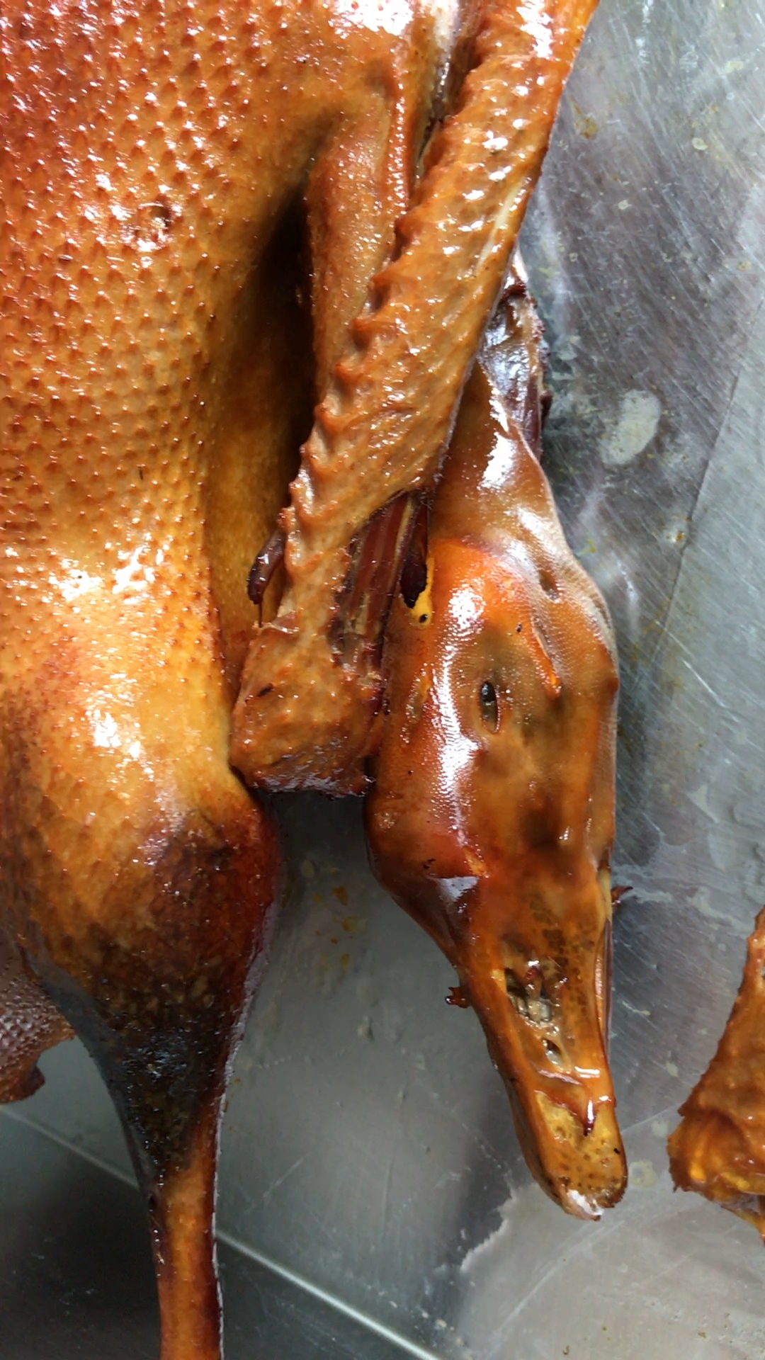 东北老式烤鹅嘎嘎香欢迎品尝舌尖美食