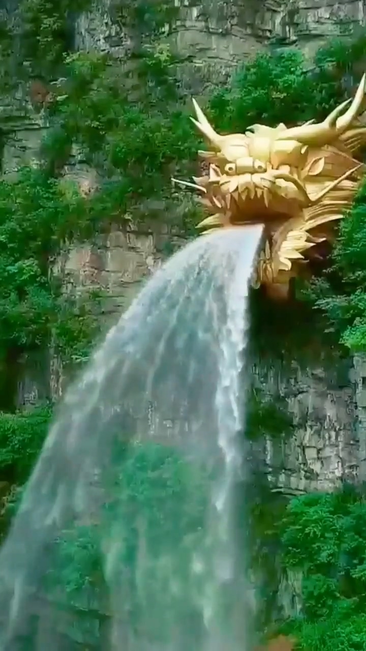 在家云旅游#龙里县龙头吐水,寻找课本上没有的风景.