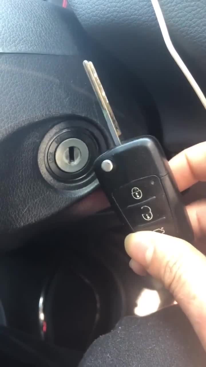 有车的要注意了!机械钥匙点火前,一定要做这两个动作保护电路!