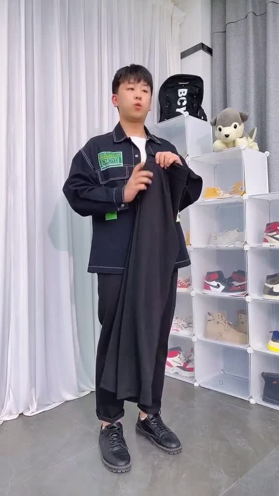 这个裤子真的是神裤,我体重180穿上去就像120斤一样!