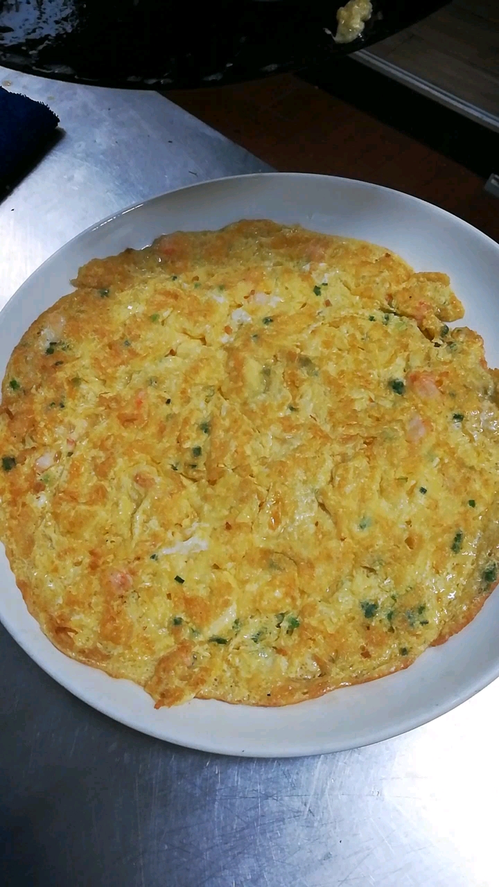 高颜值的虾仁跑蛋完美出锅!