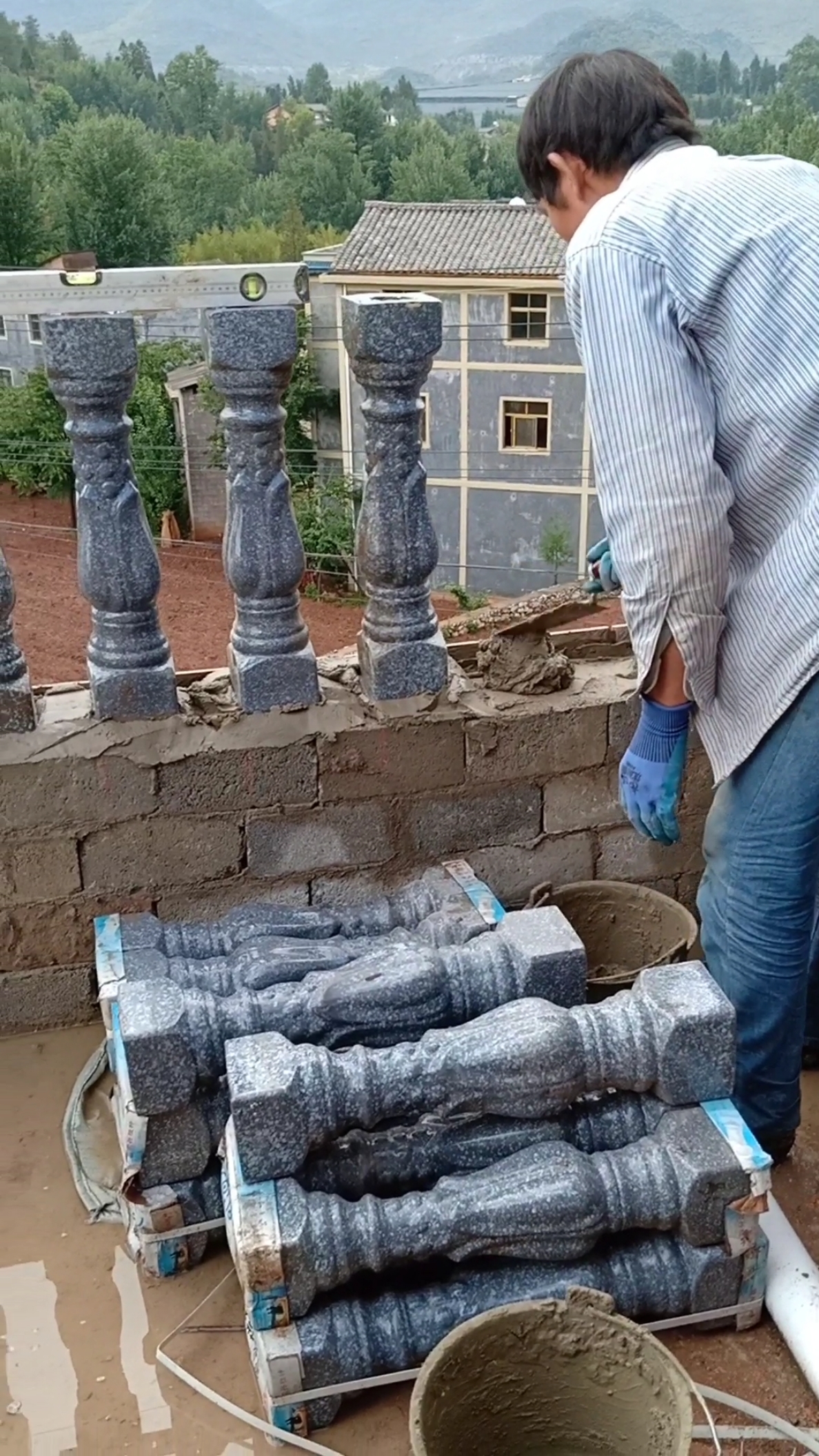 瓷栏杆安装看看这样做怎么样