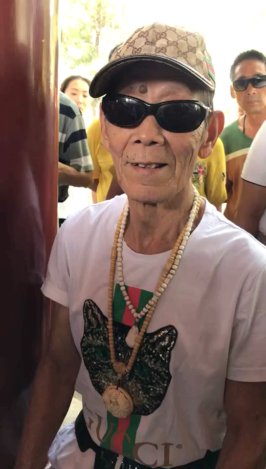 80岁网红张大爷