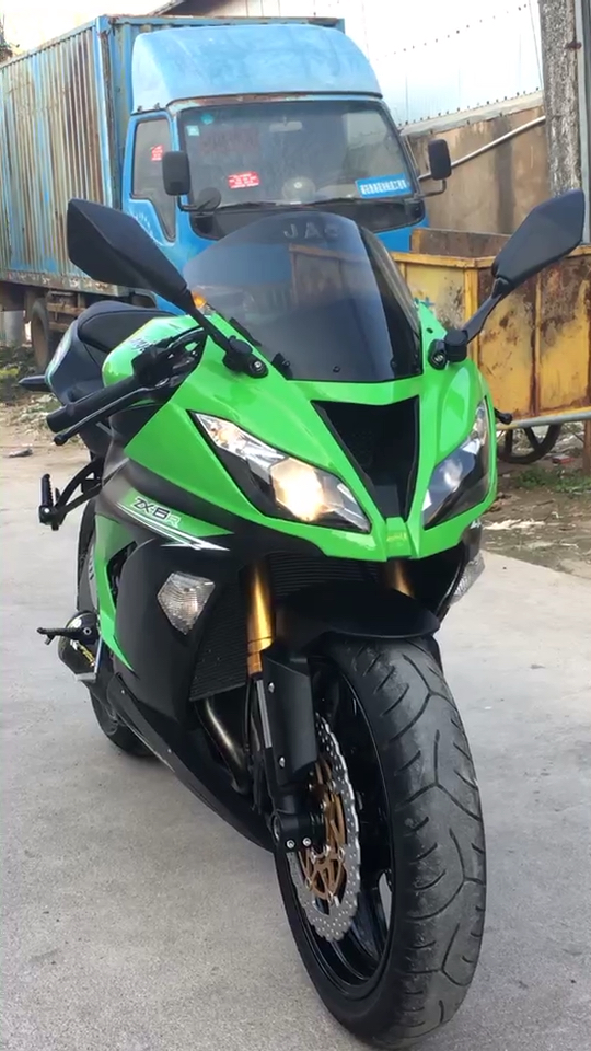 2014年川崎636 美版  带abs 改装兄弟排气