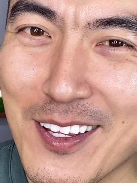 热门 #拍出爱笑的你 # #治愈系笑容 #胡渣大叔 #每天一笑-全民小