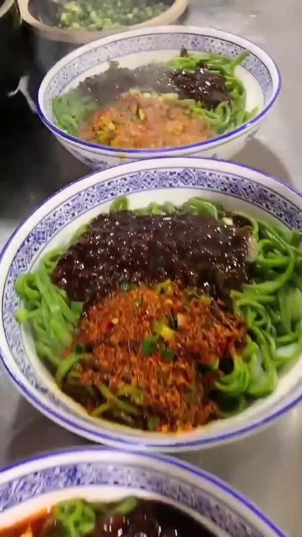 油泼菠菜面图片大全图片