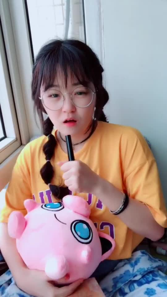 你们要的人猿泰山～嗷呜嗷呜嗷!小恶龙配音员是肉脸橙