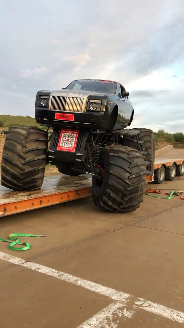 劳斯莱斯大脚车