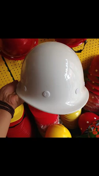 白帽子的工地是什么职位