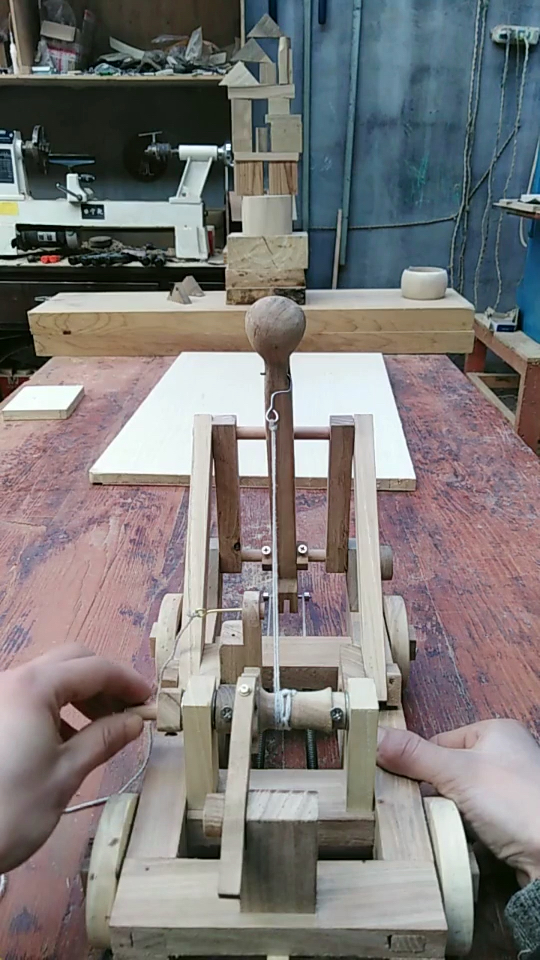 古代的投石器,怎么样?