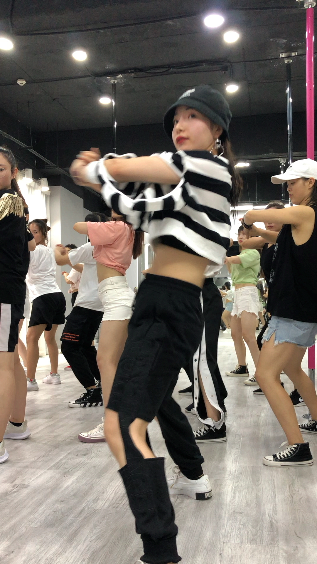 舞蹈#爵士舞之分解动作教程,零基础的小伙伴看过来哦