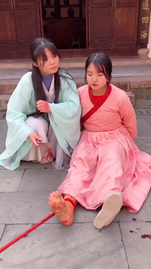 原来砍脚是这样拍出来的一刀下去感觉被骗了好多年