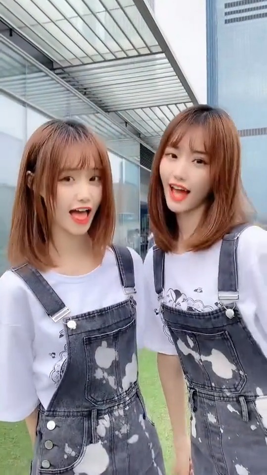 这是男孩子都喜欢的类型嘛双胞胎封校的当代大学生ya琪ya琳