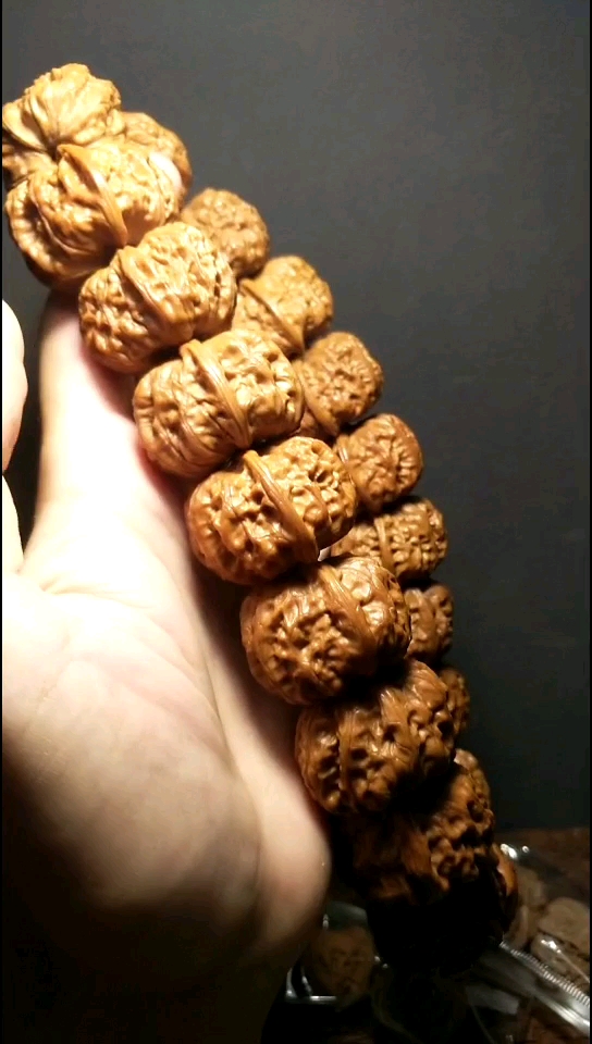 霸气门头沟元宝核桃手持!