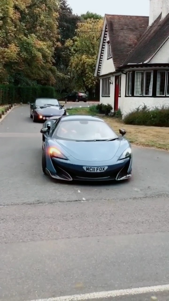 笑脸杀手迈凯伦!真帅!