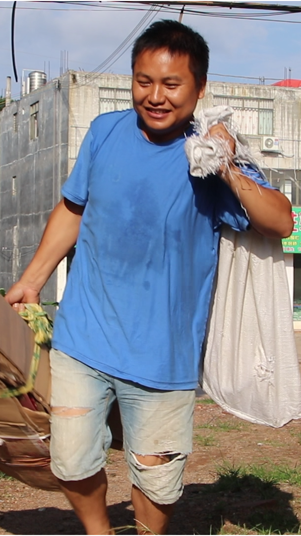 我要上热门#全民正能量#农村小伙放弃外出打工,回家收烂铜烂铁,结局