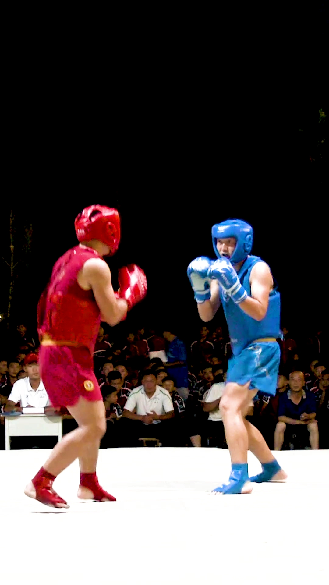 散打男孩精彩对决