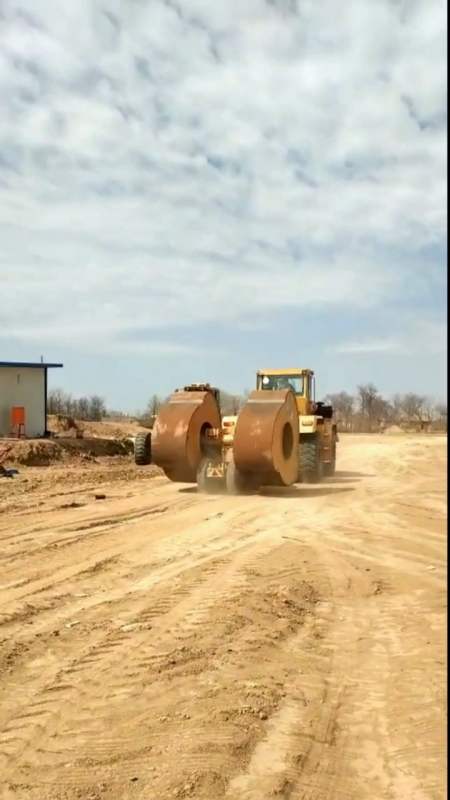 冲击碾压设备是什么,什么是冲击碾压路机如此简单的冲击碾压