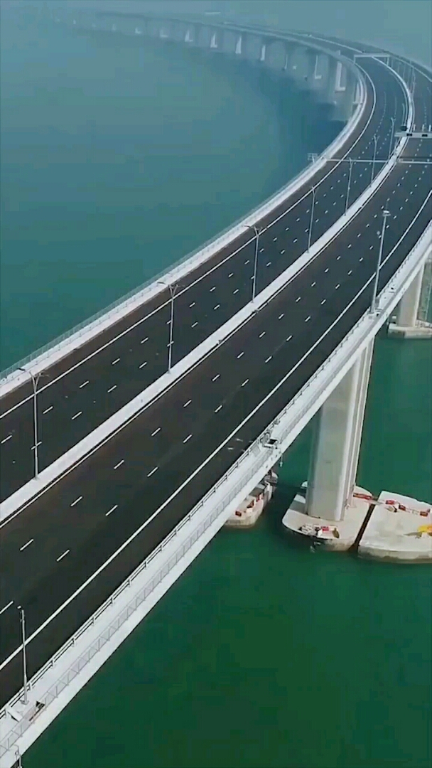 港珠澳大桥开通啦