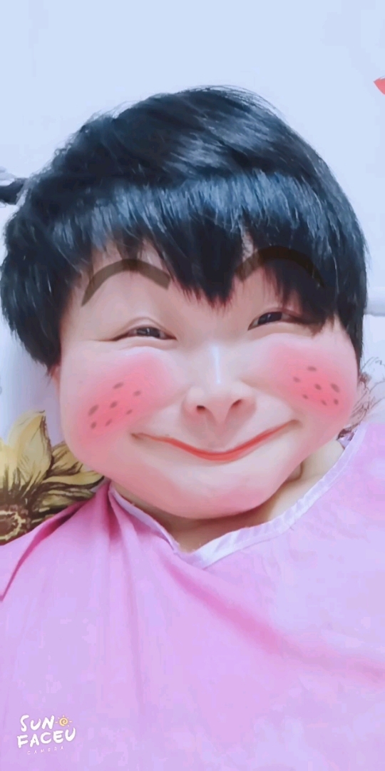 哈哈～我是不是要玩火啊～好丑好难看～我乃如花姐姐是也