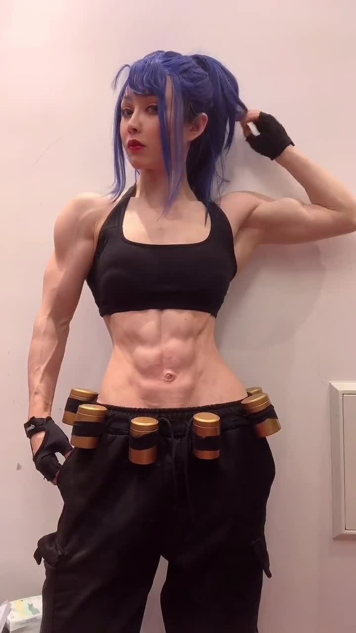 拳皇莉安娜·哈迪兰腹肌