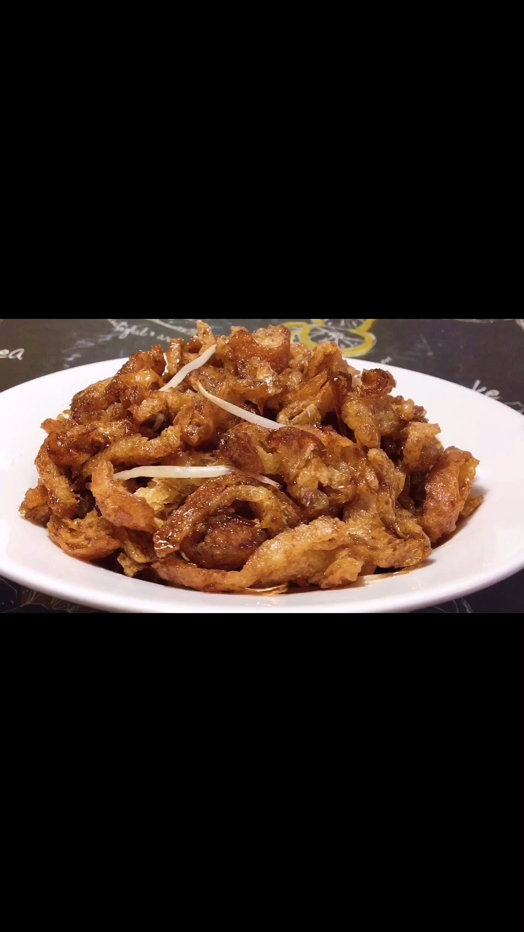 天津特色菜"糖醋面筋",不复炸不勾芡,酥脆不回软有技巧,酸甜-度小视