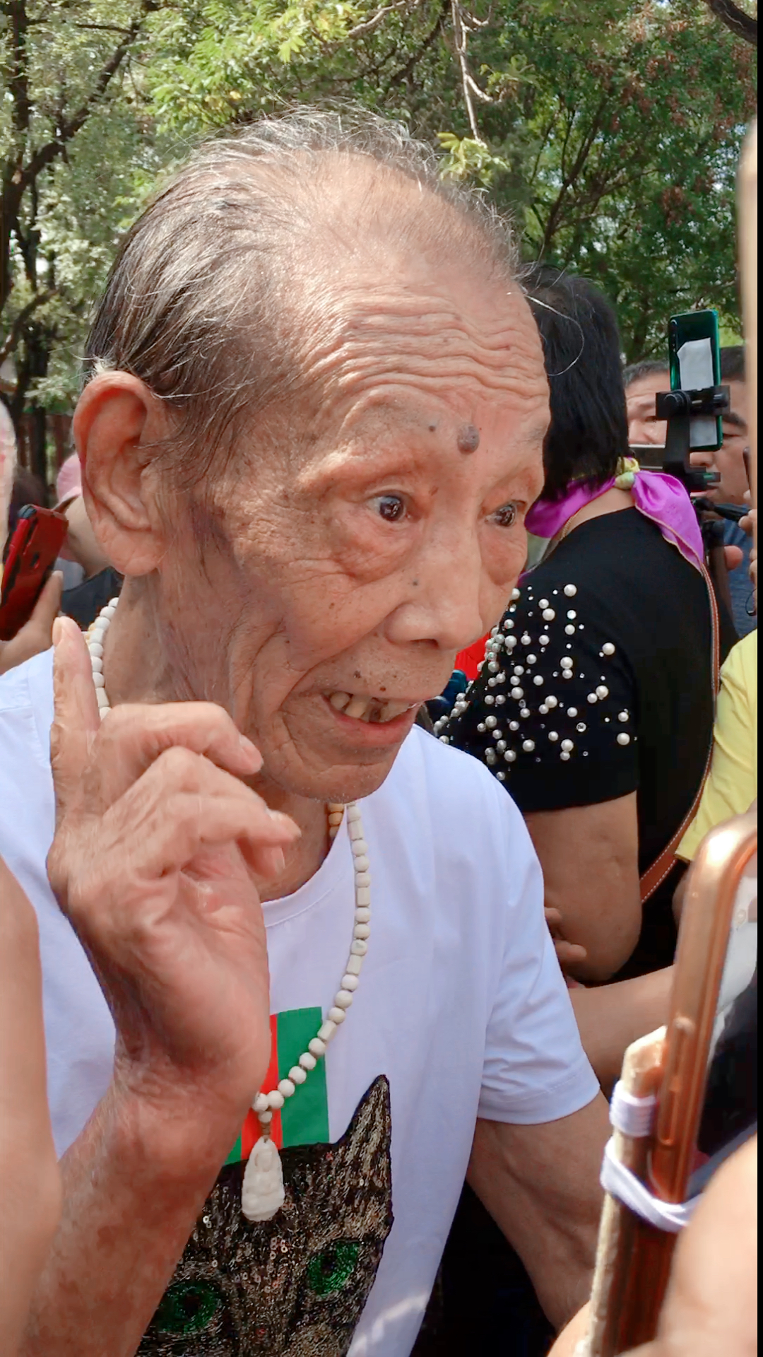 我要上热门#80岁网红张大爷火了