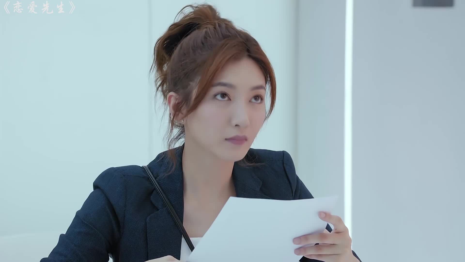 恋爱先生:靳东江疏影进局子,假扮夫妻逃过一劫,不想竟弄假成真