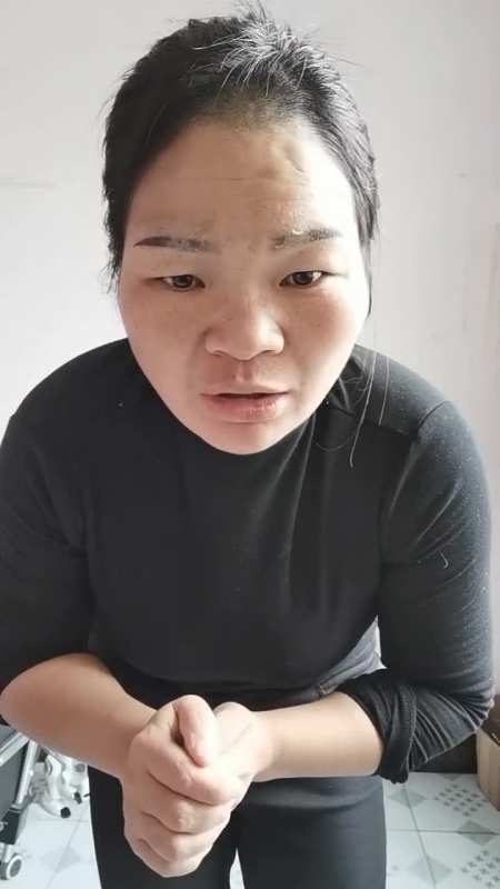 丑女胖妞小号家人们用小号直播
