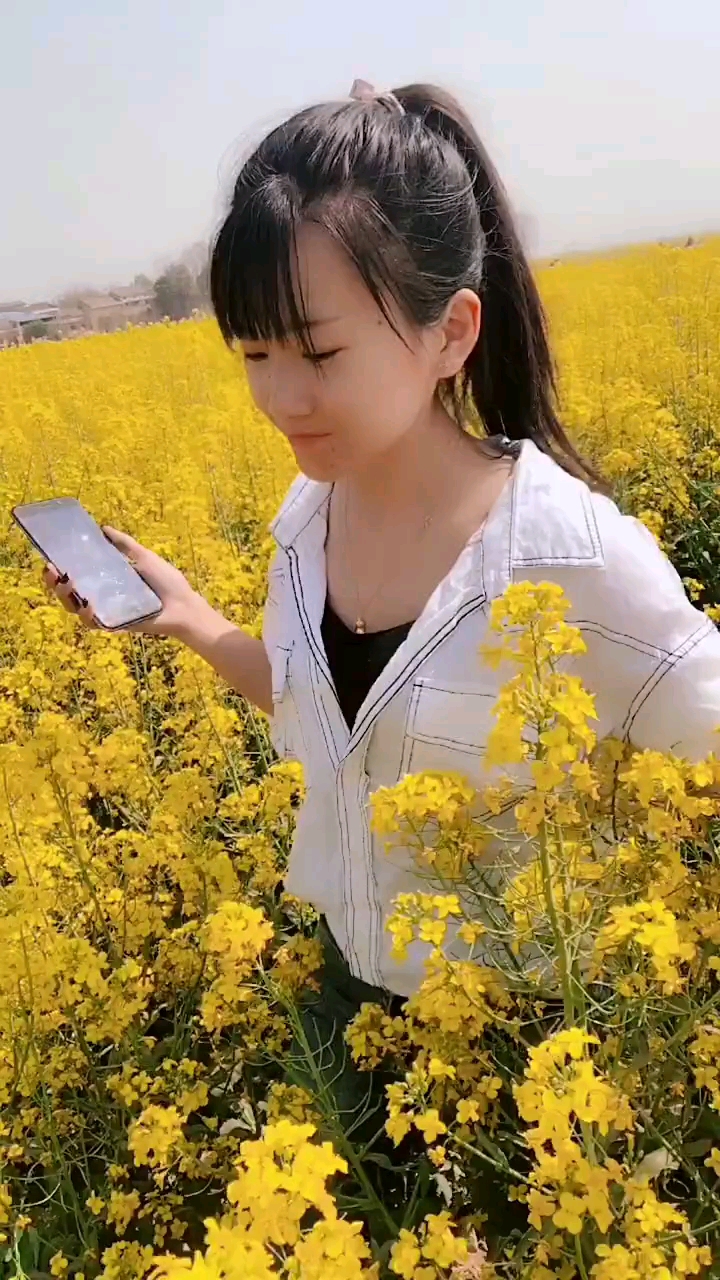 陕西女娃,每日一谝