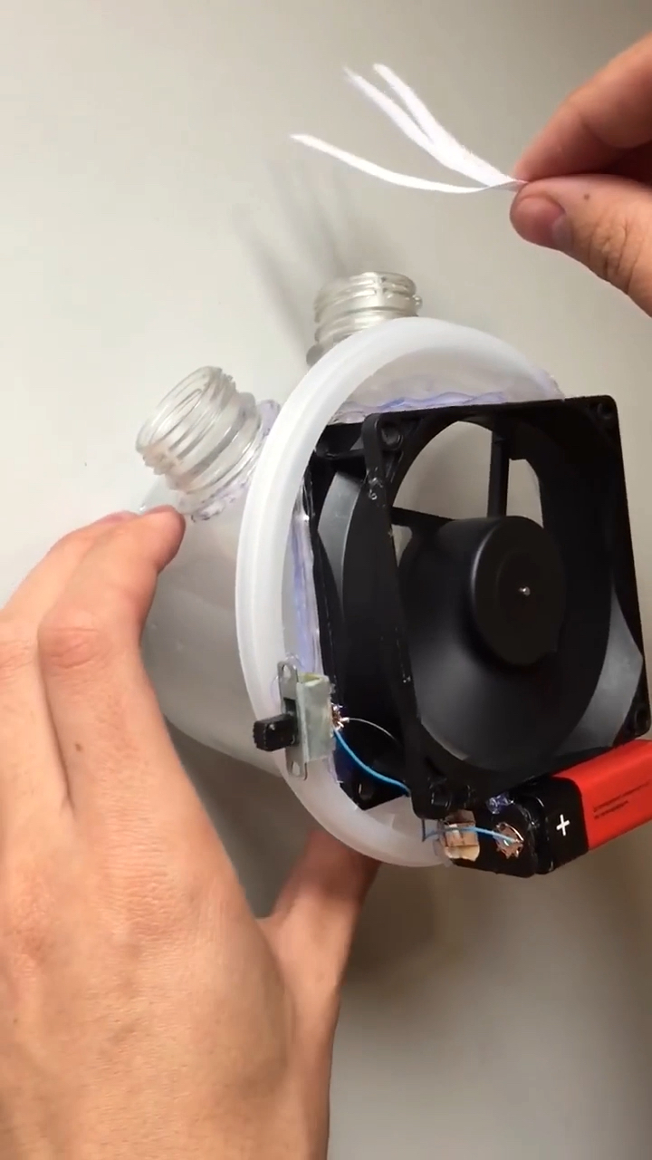 自制的冷风机,加冰的!