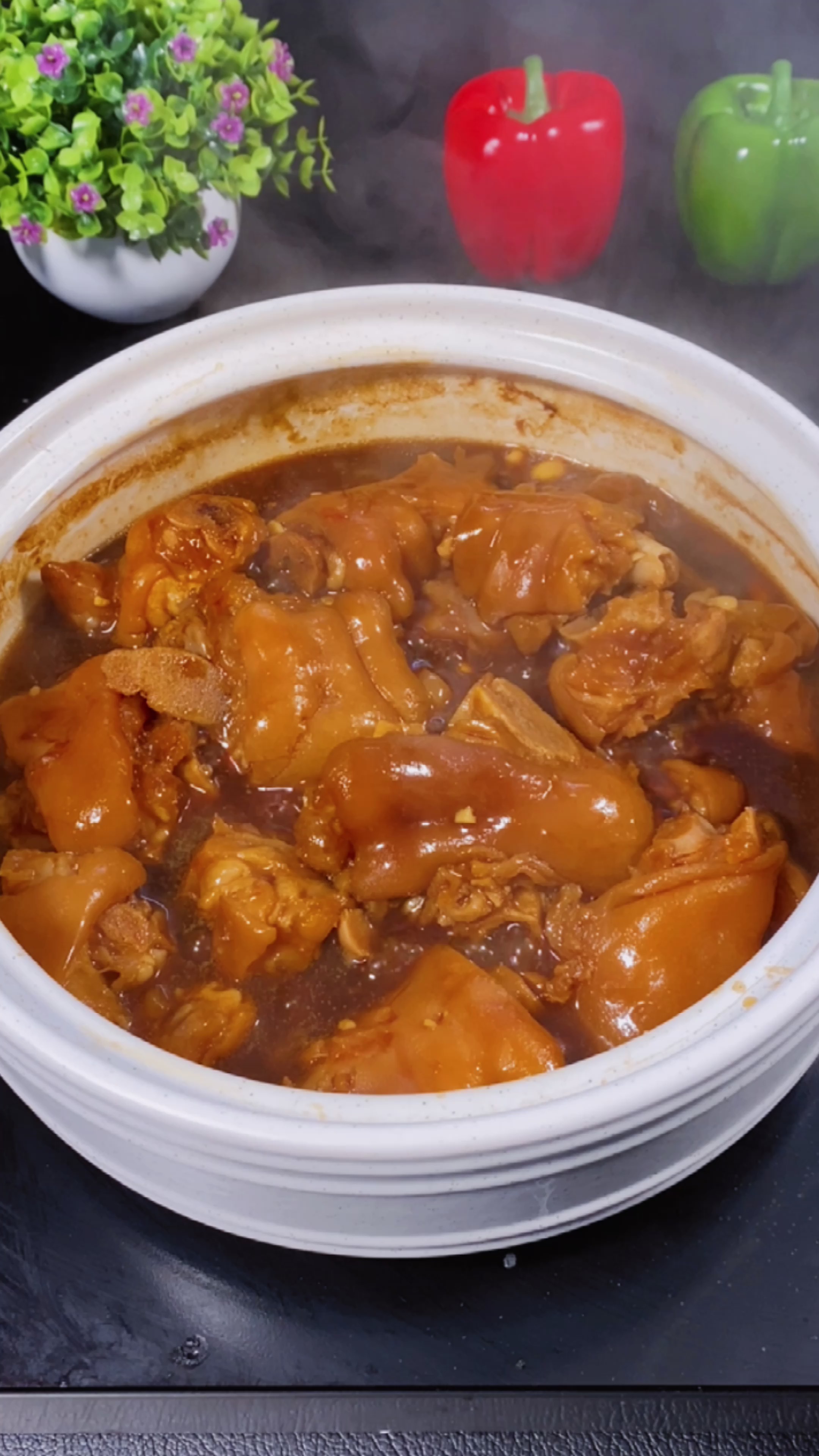 春节年夜饭#马上过年了,你也做一道软烂脱骨,入口即化的黄焖猪脚给