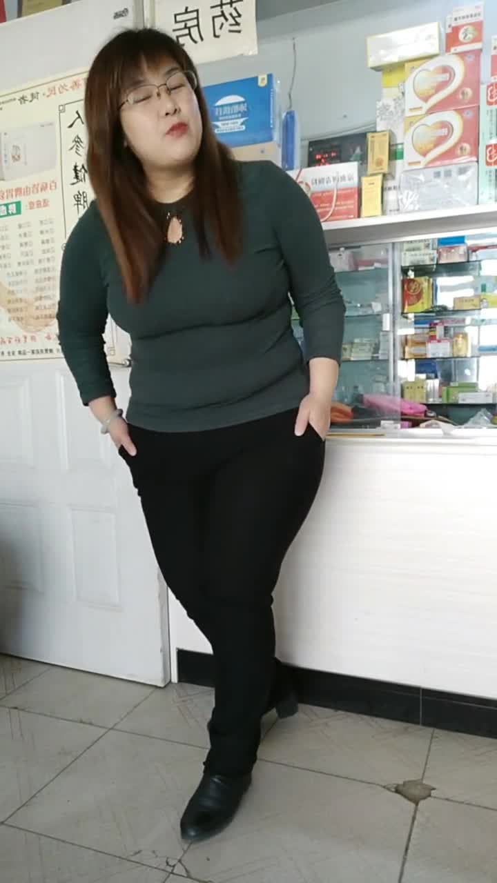 大胖妹子真是自恋,这样的美女大家喜欢吗