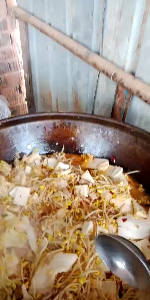 工地大锅熬菜